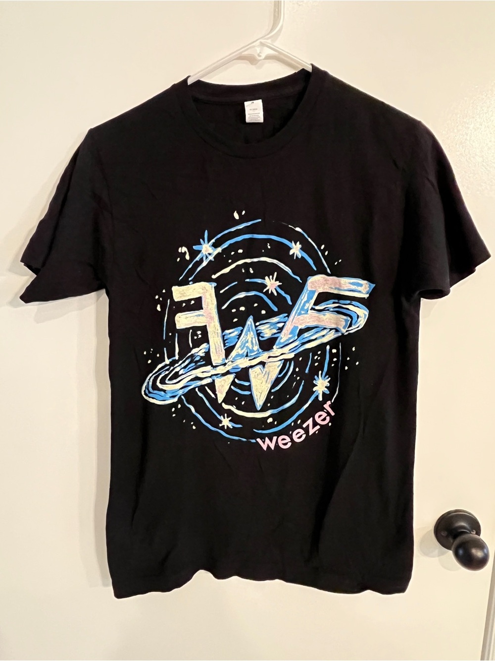 Men’s size medium Tultex Weezer Voyage To The Blue Planet Tour Tee Shirt
